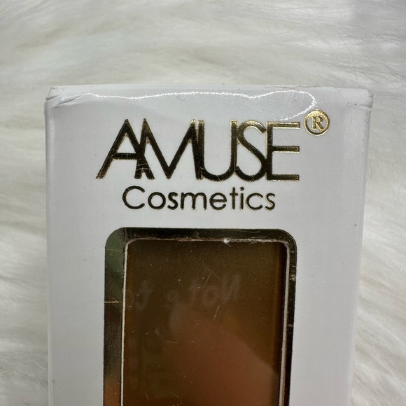 🩷5/$10 Cailyn Liquid Luster Eye Shadow - Picture 2 of 6